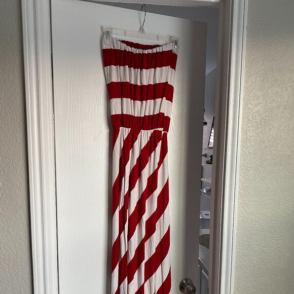Red and White Chevron Maxi Dress - Picture 1 of 2